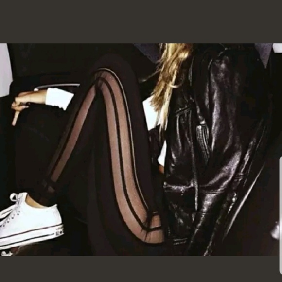 Lululemon Rare Special Edition Wunder Under - Picture 1 of 2